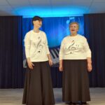 Padauguvos laisvalaikio salės Laimos ir Reginos vokalinis duetas