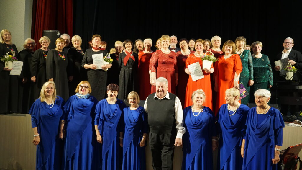 Bendra atlikėjų nuotrauka