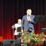 muzikinė grupė „Mini Bendas“ ir solistas Jonas Jackevičius