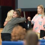 Vilkijos kultūros centro direltorė dėkoja viešnioms