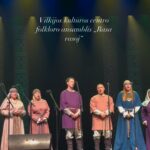 Scenoje-folkloro ansamblis ,,Rasa rasoj"