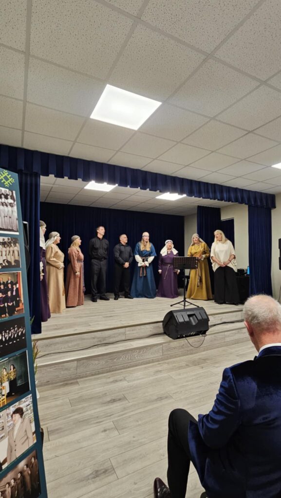 Vilkijos kultūros centro mišrus folkloro ansamblis „Rasa rasoj“