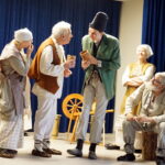 Spektaklis ,,Devynbėdžiai", vaidina Vievio teatras