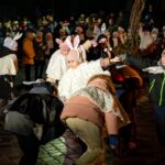 Šoka Vilkijos gimnazijos vaikai