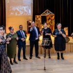 Dainuoja ,,Saulėtekėnai"