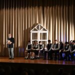 Spektaklio ,,Atžalynas" spektaklio akimirka Alšėnuose