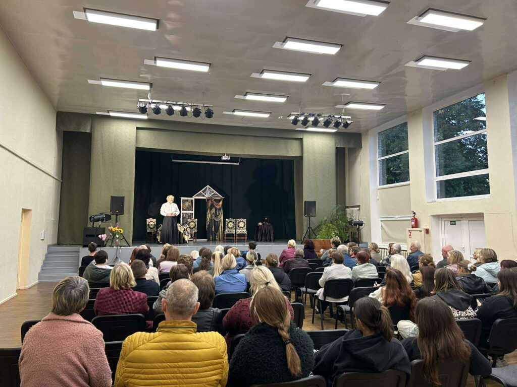 Spektaklis ,,Atžalynas"