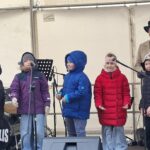 Mažieji Vilkijos lopšelio-darželio „Daigelis“ ugdytiniai dovanojo pavasariškas dainas.