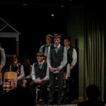 Čekiškės laisvalaikio salės teatro studijos „Kartos“ spektaklis „Atžalynas“, pagal K. Binkį- Vilkijos kultūros centre. Foto Gintarės Anužės