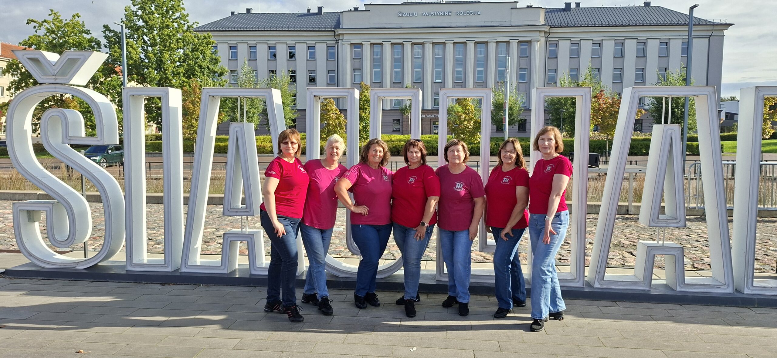 Vilkijos kultūros centro linijinių šokių kolektyvas „Skrajūnė“