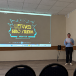 Kultūrinės veiklos organizatorė pristato filma